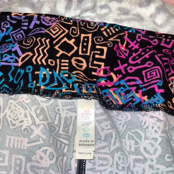 Lularoe TC Leggings - Picture 3 of 4